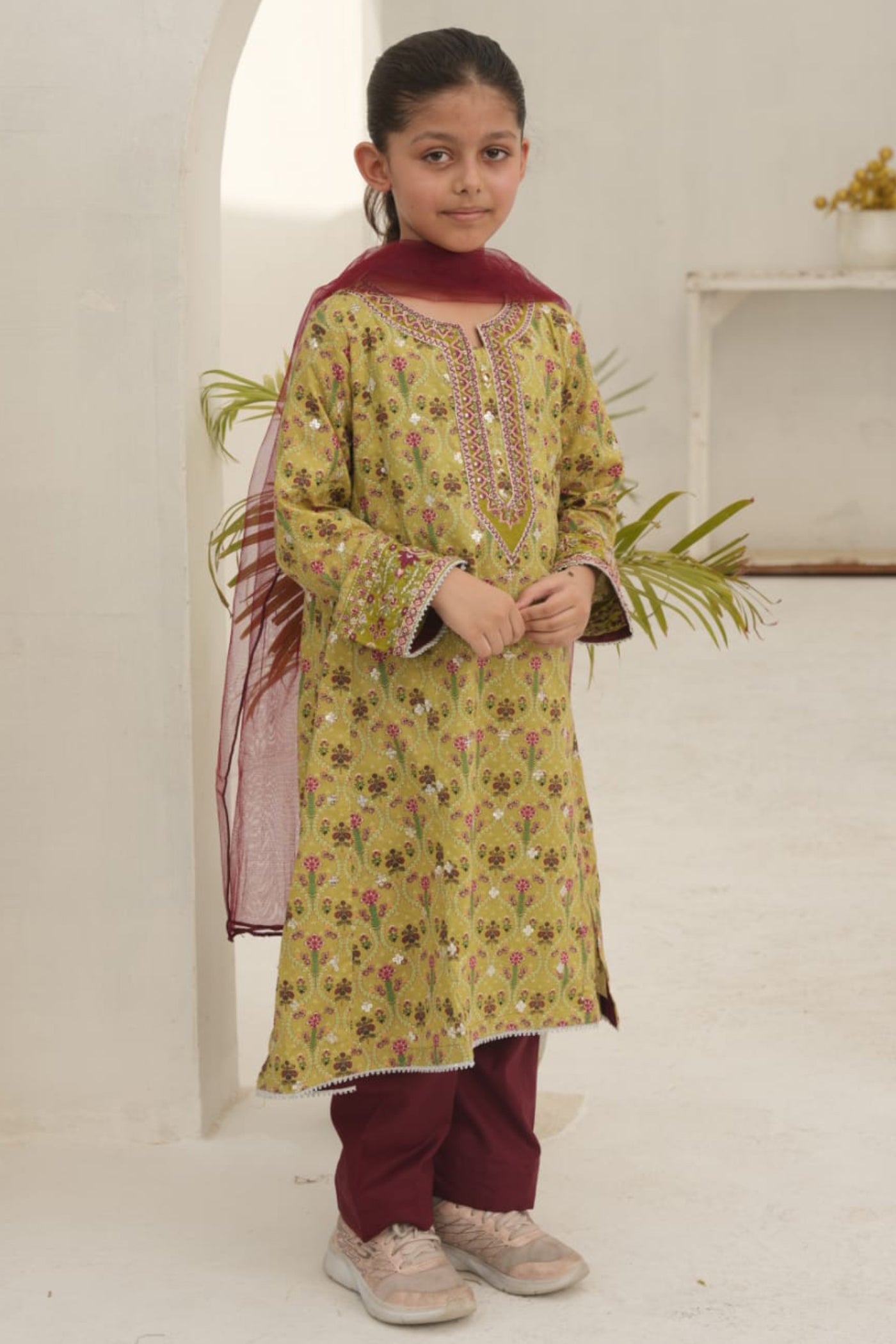 Pakistani Women’s Casual Wear 3-Piece Suit, Mother & Daughter Collection – Lawn, Green | 1469 | Designer Rack