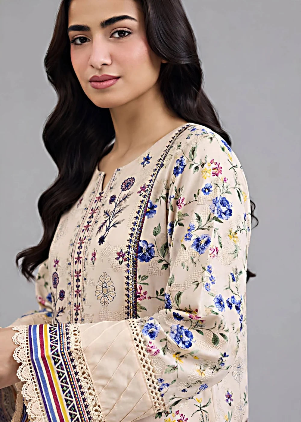 Pakistani Women's Casual Wear 3 pc Printed Embroided Cream Suit | 1502 | Designer Rack