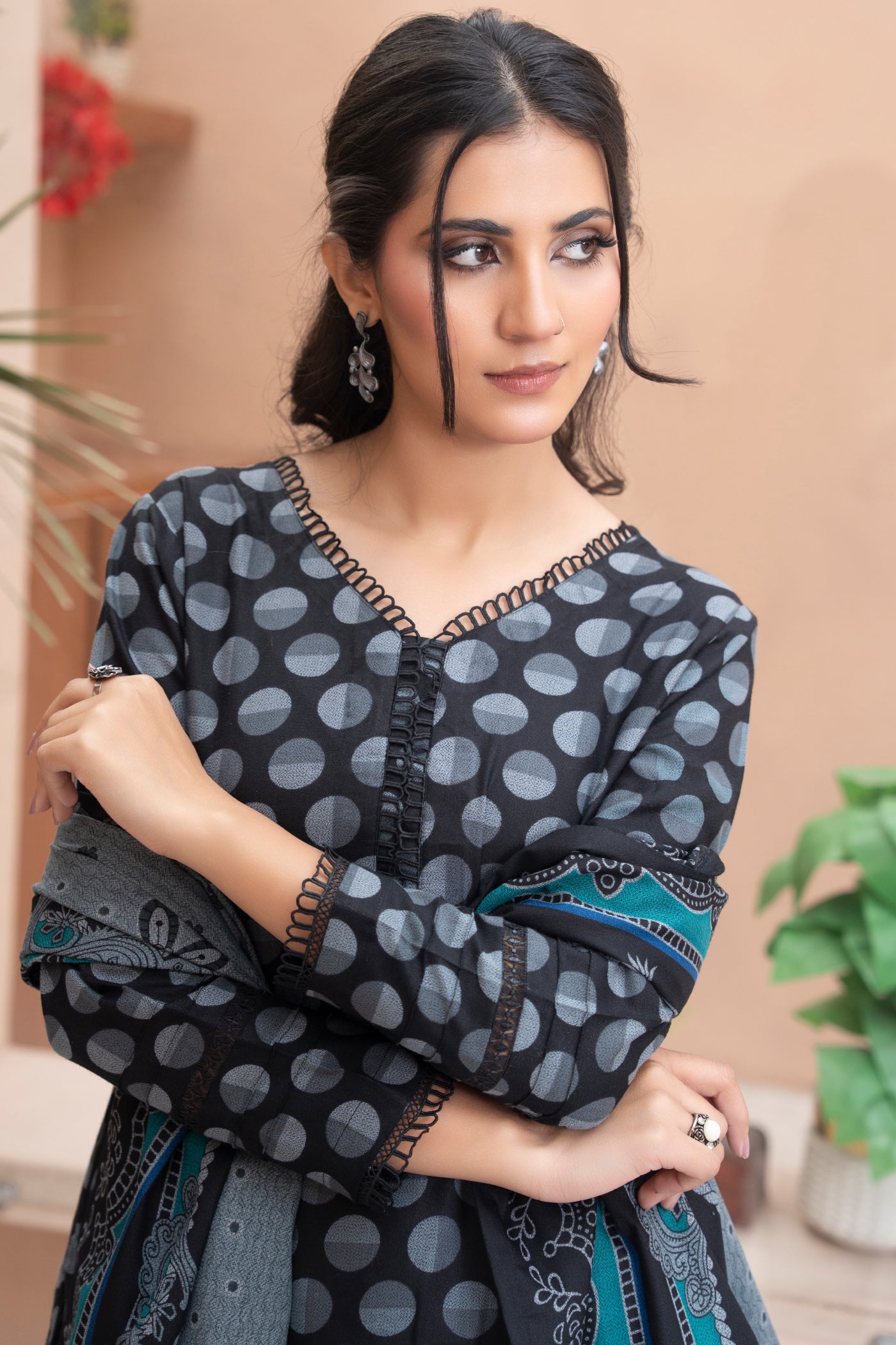 Pakistani Black Grey Floral Printed Dhanak Suit for Women – Winter Designer Collection