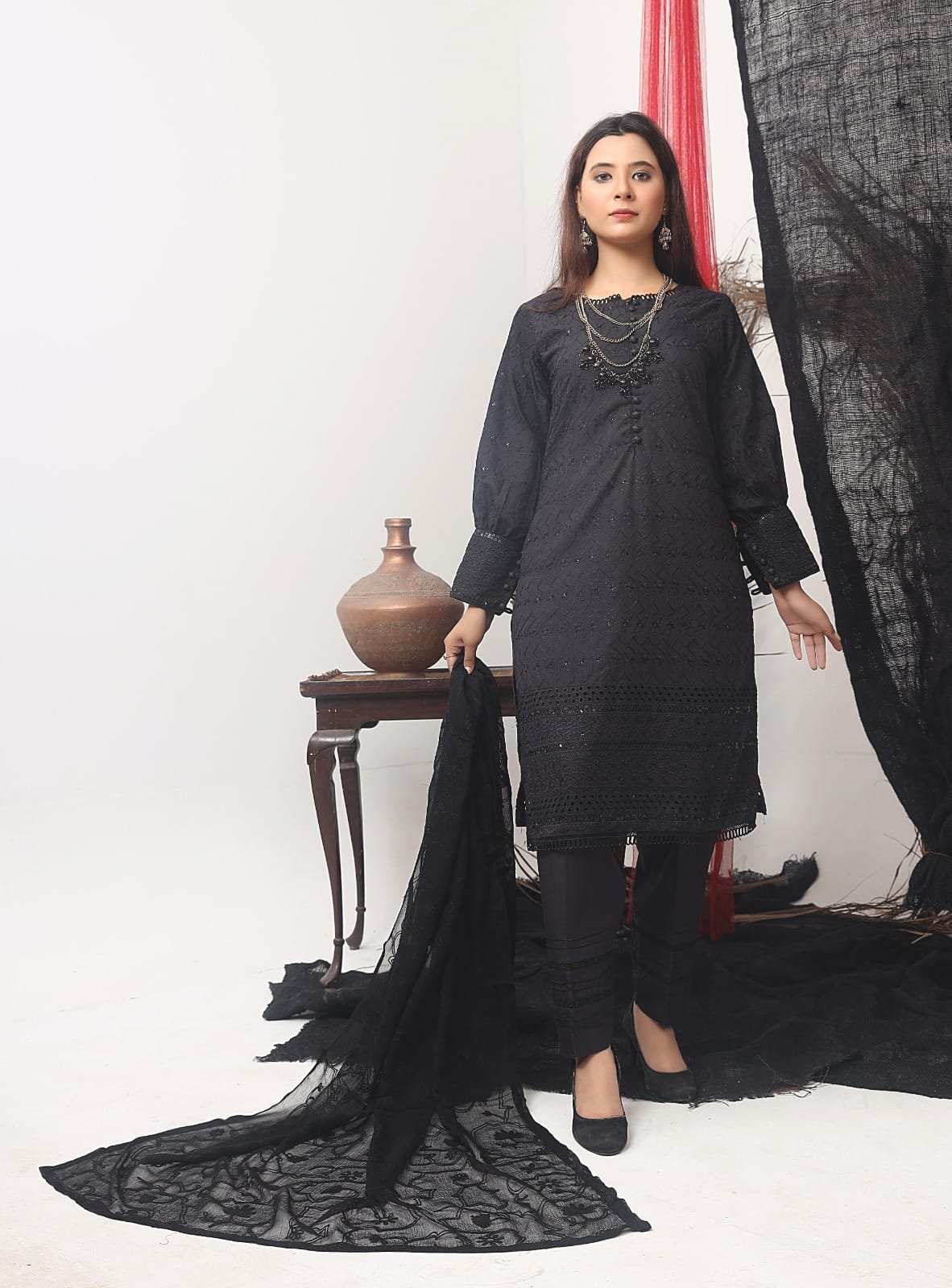 Bin Saeed Lawn ChikanKari-1366-Smoky Black