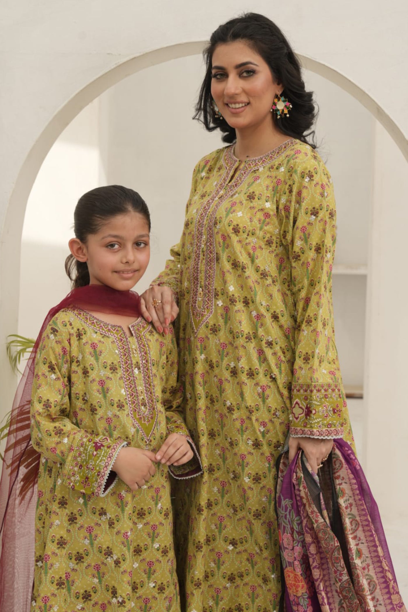 Pakistani Women’s Casual Wear 3-Piece Suit, Mother & Daughter Collection – Lawn, Green | 1469 | Designer Rack