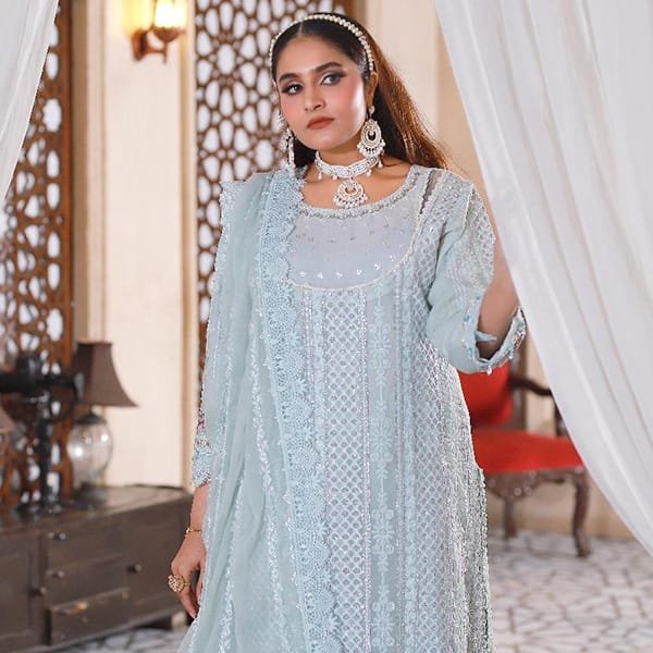 Readymade Fancy Pakistani Ladies Suits Formal (43)