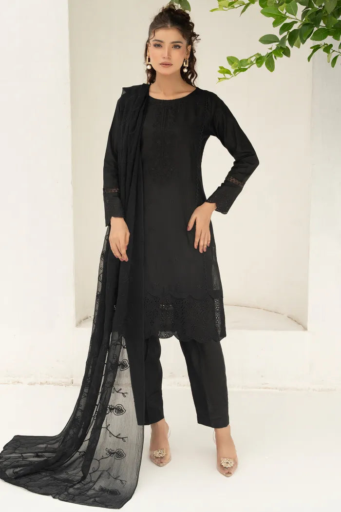 Baroque Embroidered Lawn 1468 Black