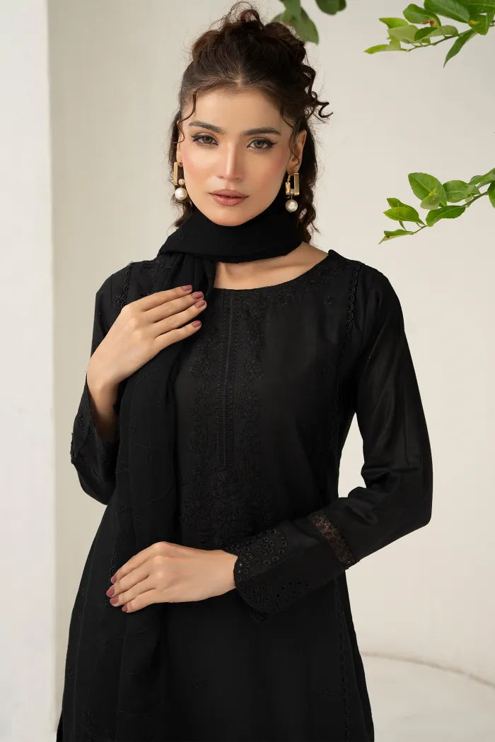 Baroque Embroidered Lawn 1468 Black