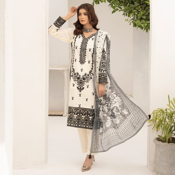 Jazmin Embroidered Lawn 1468 off white
