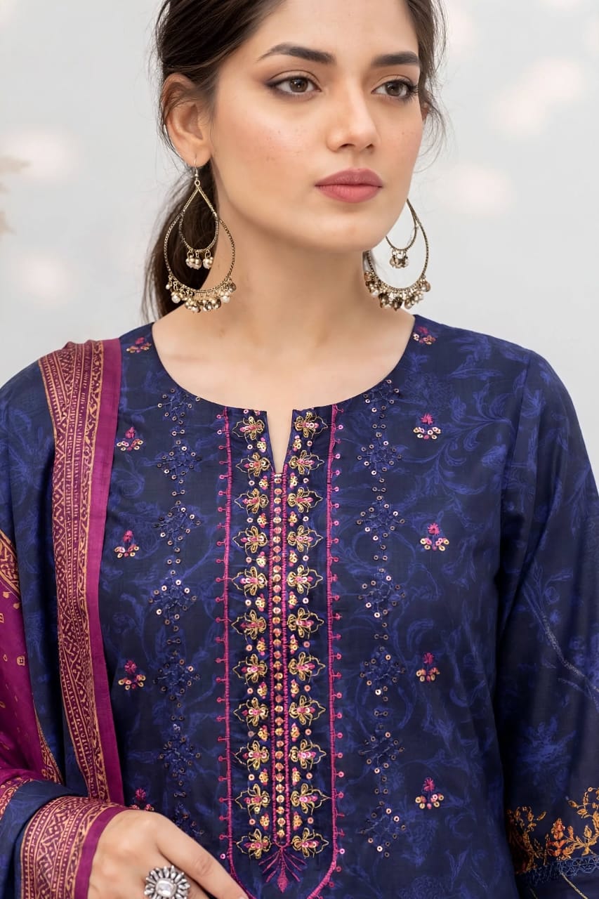 Pakistani Women's Casual Wear 3 pc Suit Linen Blue | 1502 | Designer Rack
