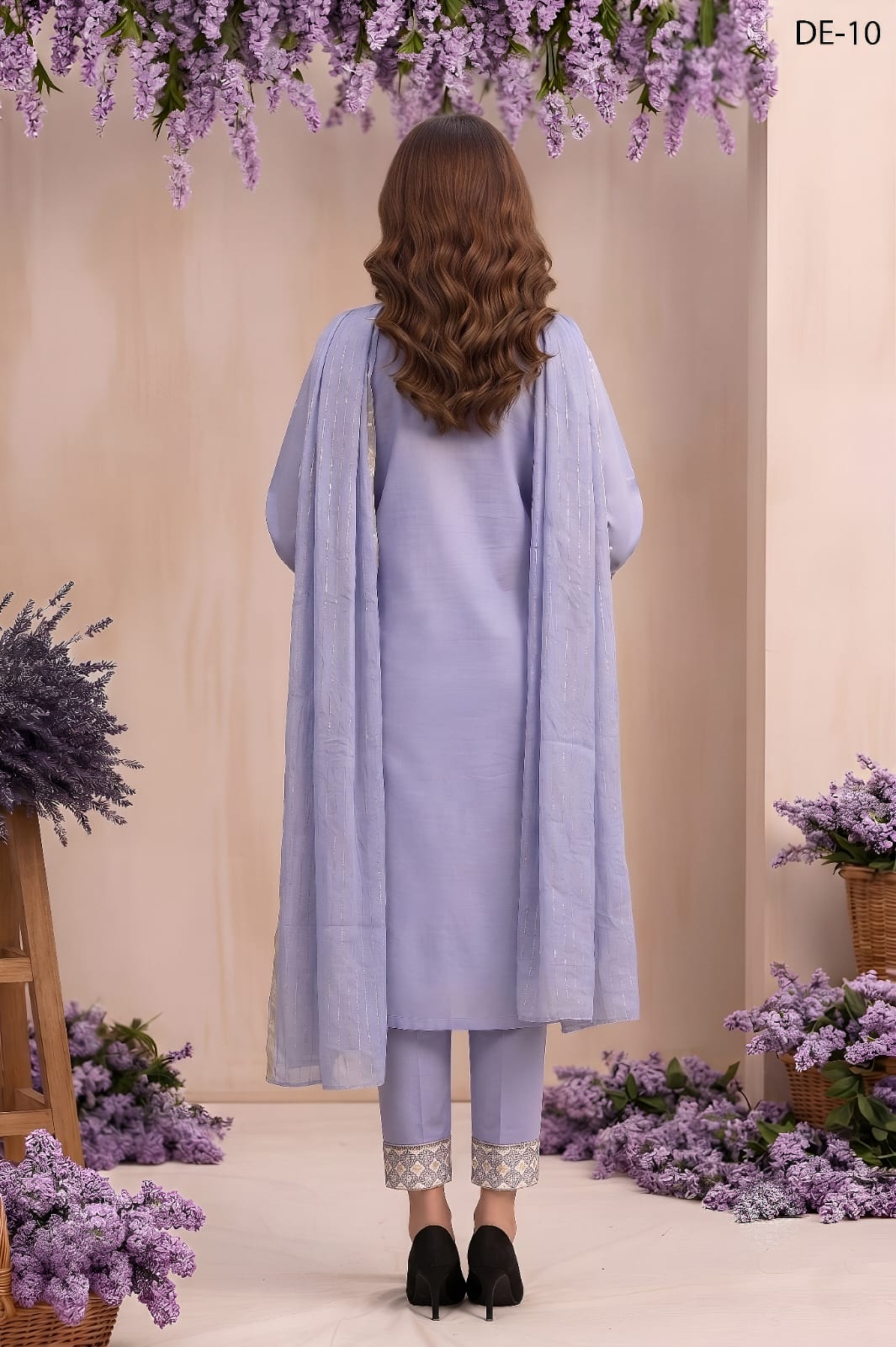 Pakistani Women's Casual Wear 3 pc Suit Cambric Cotton Sky Blue| 1501 | Designer Rack
