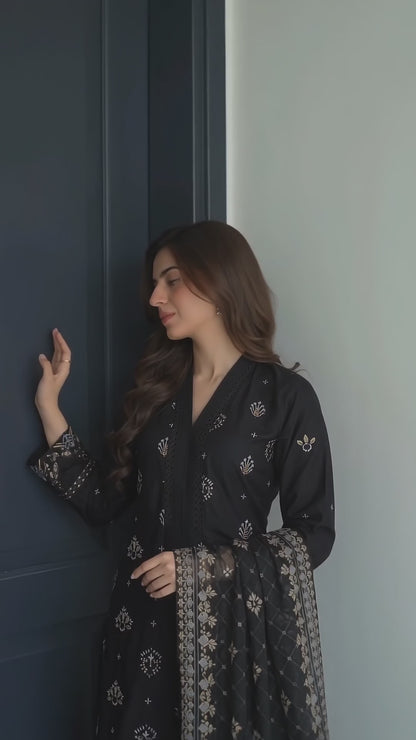Pakistani Women's Casual Wear 3 pc Suit Linen Black | 1500 | Designer Rack